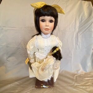Seymour Mann Jennifer Doll Connoisseur Collection Porcelain Artist Doll